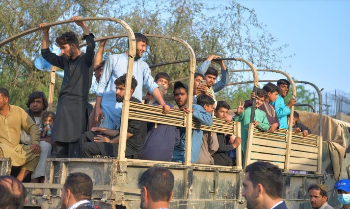 Por primera vez en años, cae el número de refugiados pero muchos regresan a un futuro incierto