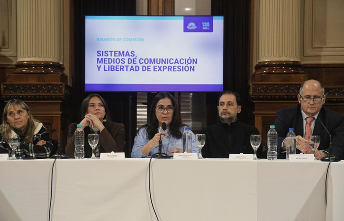 En el Senado de la Nación sindicatos de prensa del país presentaron el proyecto del nuevo estatuto del periodista profesional