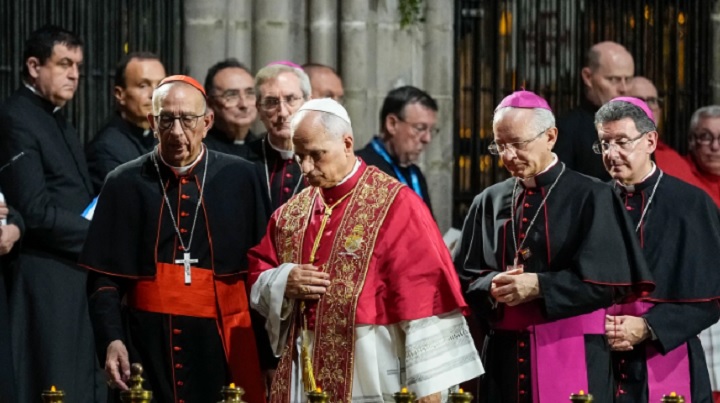 El «Papa León XIV en Barcelona»: Una marea de fieles pone a prueba la ciudad en el año de Gaudí