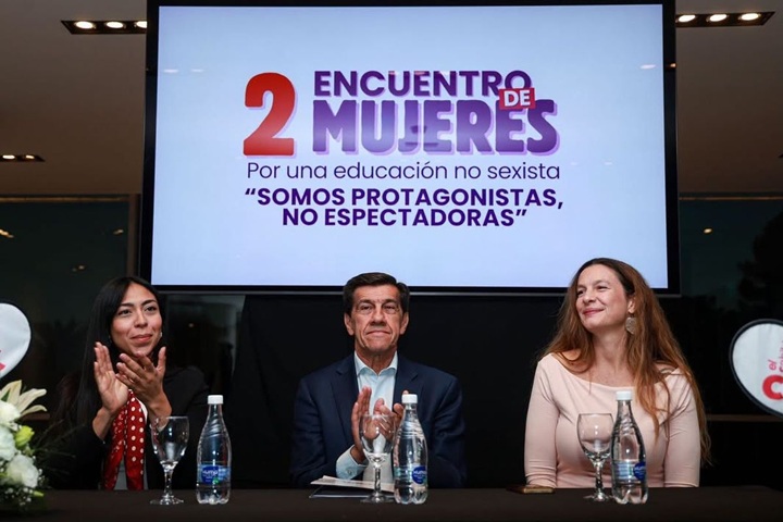 Sadir participó del «Segundo Encuentro de Mujeres Protagonistas en el Cabildo»