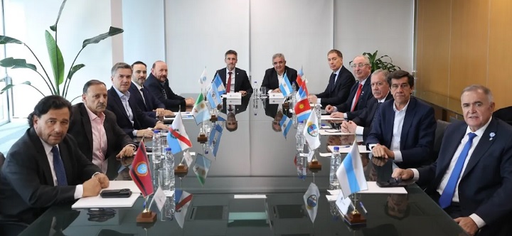 Diego Santilli negocia con gobernadores la eliminación de las «PASO»