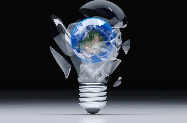 El acceso global a la electricidad se estanca y aleja los objetivos climáticos internacionales