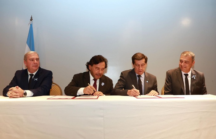 Jujuy y Salta firmaron un convenio para fortalecer la atención…