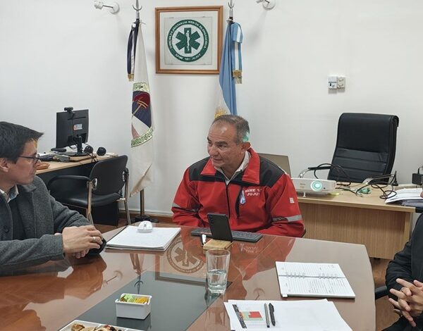 El ministro de Hacienda se reunió con autoridades del SAME