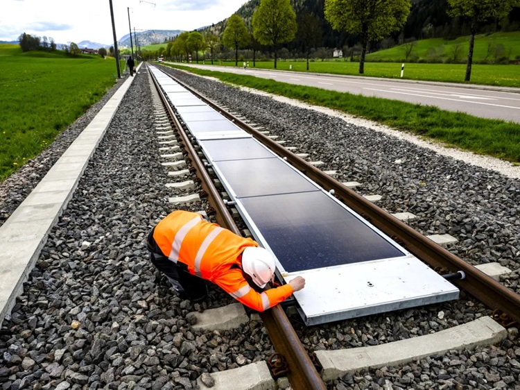 La energía solar fotovoltaica en infraestructuras ferroviarias transforma el modelo&hellip;