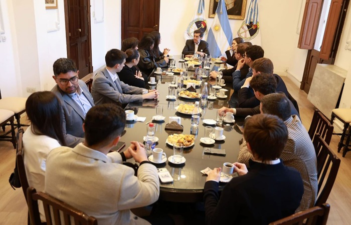 Sadir dialogó con jóvenes de la FURP sobre el presente y el futuro de Jujuy y la Argentina