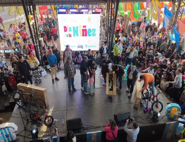 Alrededor de 5.000 niños disfrutaron de la celebración por el Día de la Niñez en Alto Comedero