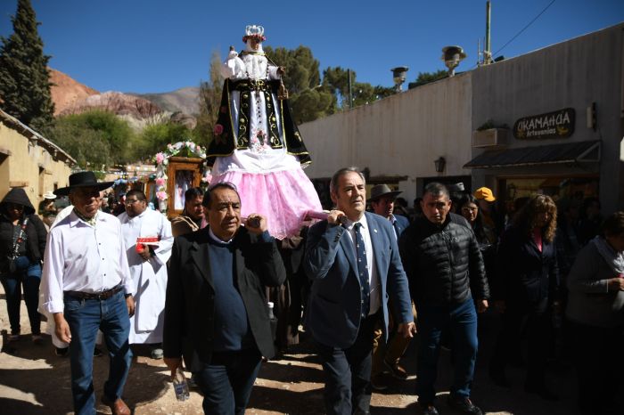 Purmamarca celebró sus fiestas patronales en honor a Santa Rosa…