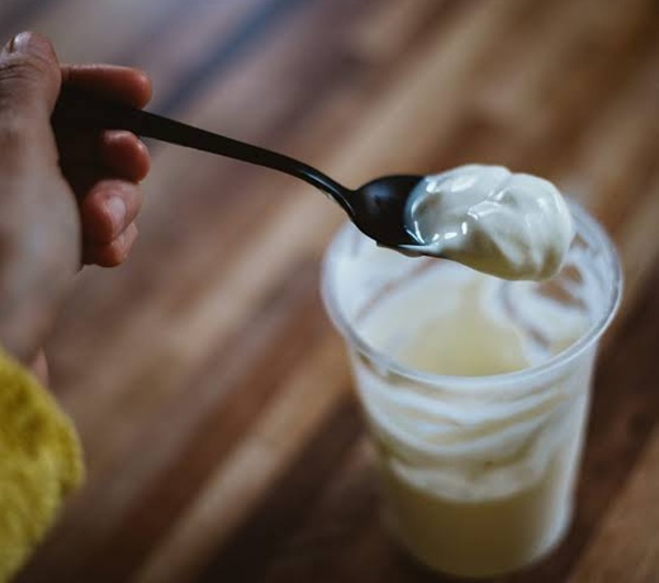 Estudios asocian el consumo de yogur con menor riesgo de enfermedades crónicas