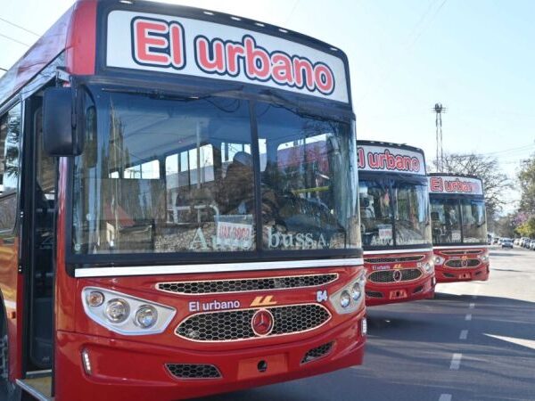 El Urbano incorporó tres unidades 0 km para reforzar el transporte urbano de San Salvador de Jujuy