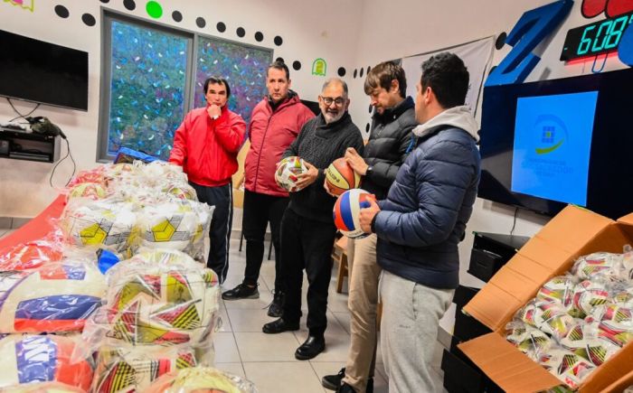 San Salvador de Jujuy suma materiales deportivos para sus centros municipales