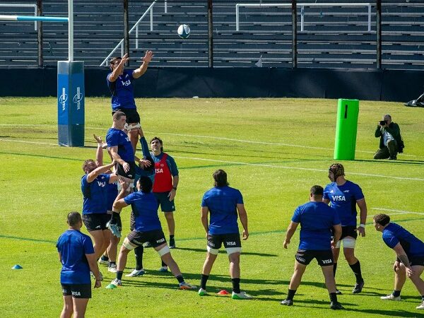 Los Pumas entrenaron junto al público jujeño y ya palpitan su duelo con Australia