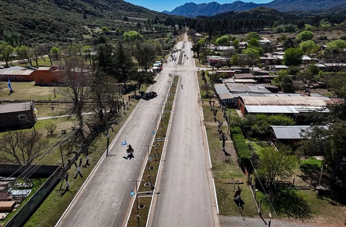 El Fuerte celebró su 142° aniversario e inauguró una nueva etapa de pavimentación