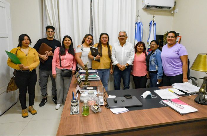 Julio Bravo se reunió con vecinos de las 48 Viviendas para planificar nuevas obras