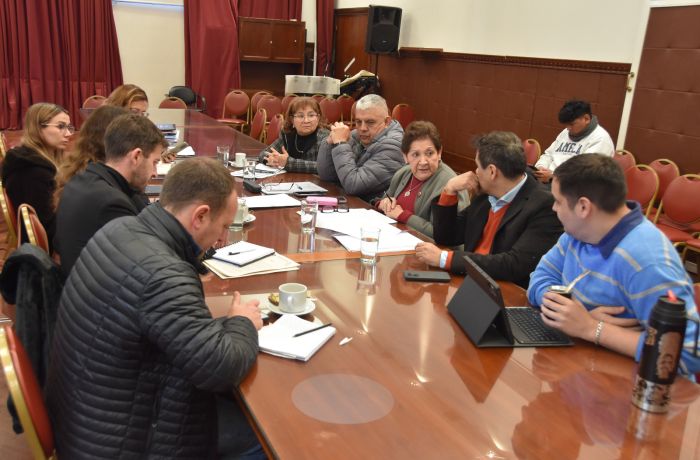 Ley de Grilla: La Comisión de Educación aprobó el proyecto…