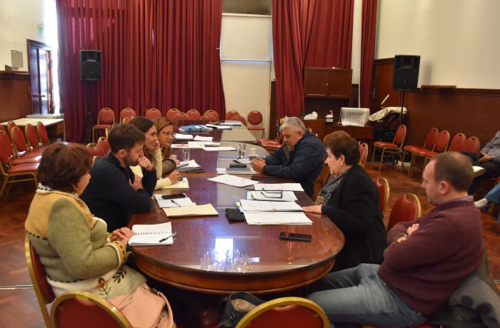 La Legislatura prepara un proyecto para unificar criterios de la nueva grilla docente