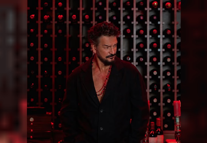 Ricardo Arjona anunció un adelanto de su próximo sencillo: “Amor Factura»