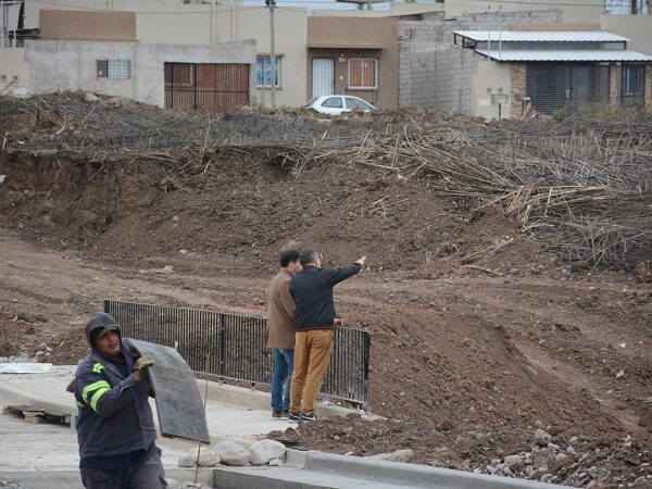 El puente alcantarilla de Aires del Alto y Tupac Amaru ya tiene un 90% de progreso