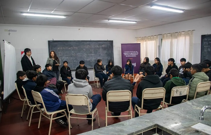 «Lo Virtual es Real»: prevención de la violencia digital en Huacalera y Palpalá