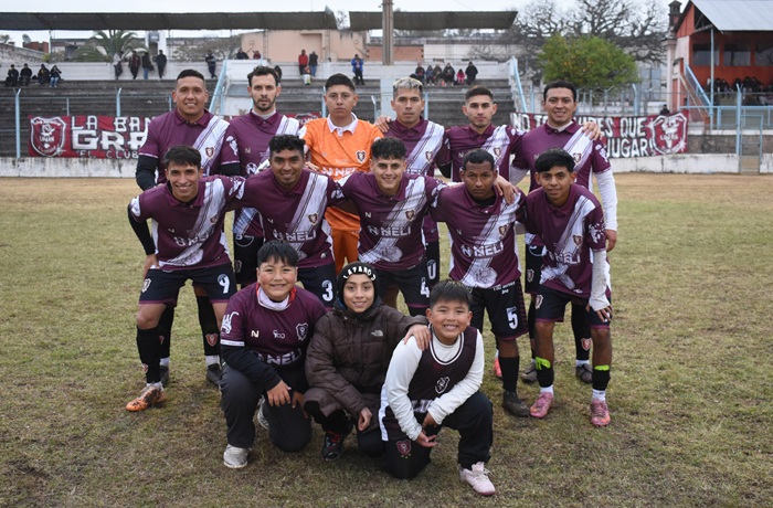 Luján ganó, gustó y goleó ante Juventus
