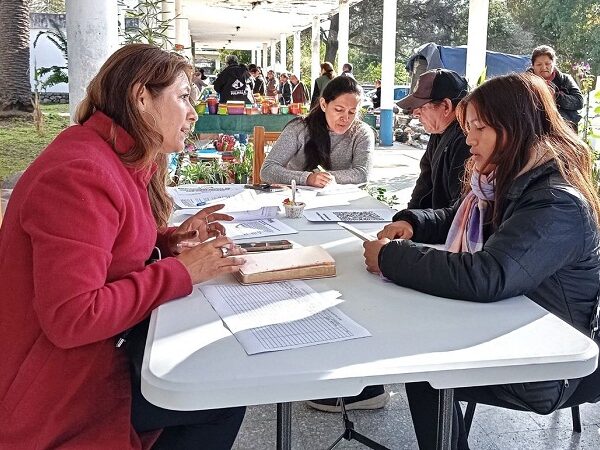 La Oficina Móvil de Discapacidad continúa recorriendo la provincia y llega a El Carmen