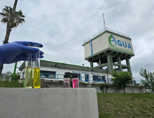 Agua Potable de Jujuy informó que el agua de Perico cumple con las normas de seguridad