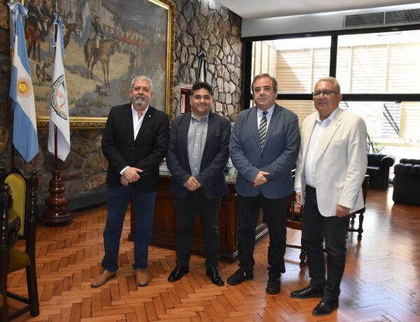 Coparticipación municipal: Bernis y los intendentes acordaron avanzar con el tratamiento de la ley