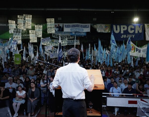 Axel Kicillof: «El año que viene vamos a cambiar la historia de Jujuy y de la Argentina”