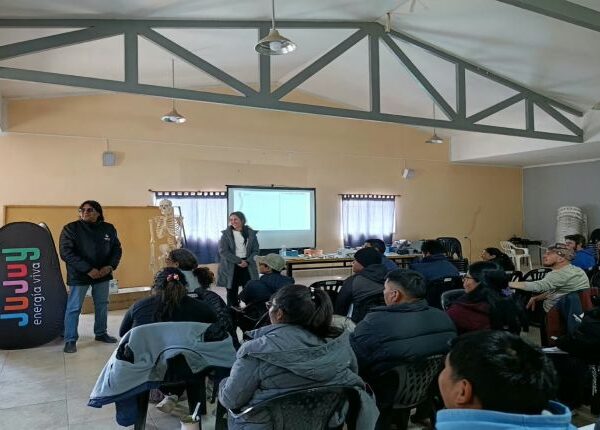 Susques: Comenzó el curso de socorrismo WFR para guías y prestadores turísticos