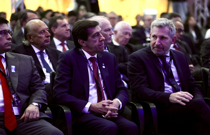 Carlos Sadir presenta las oportunidades de Jujuy en la Argentina Week en París