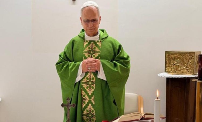 León XIV celebró misa en el Gemelli y continúa mejorando tras la cirugía
