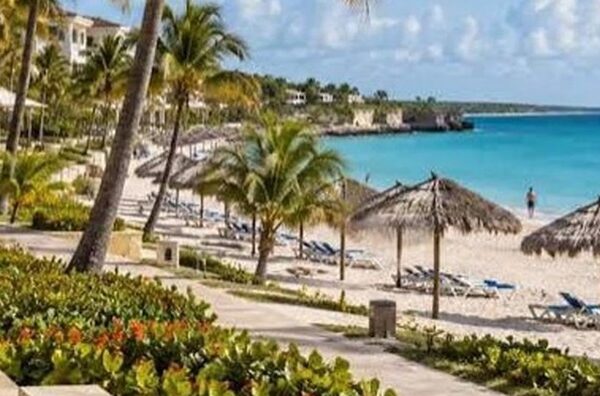 Cuba enfrenta una drástica caída del turismo debido a sanciones de Estados Unidos