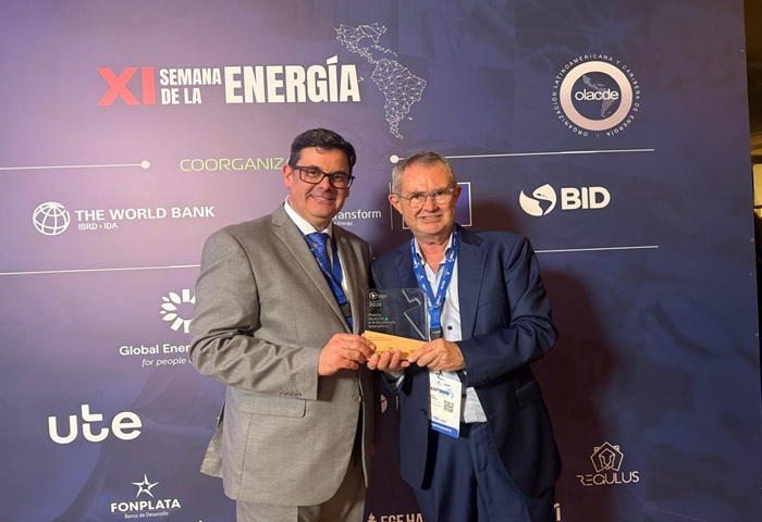 Modelo energético made in Jujuy: El pueblo solar de Santa Ana fue premiado en el Caribe por la OLADE