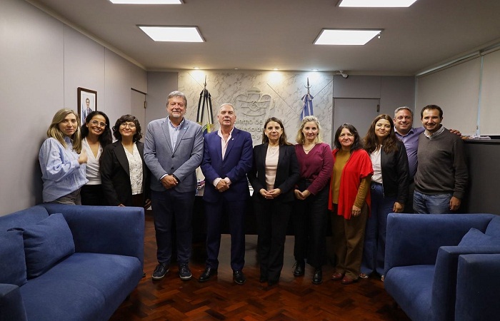 Manzur encabezó mesa de trabajo con UNICEF para afianzar ejes conjuntos 2026-2027